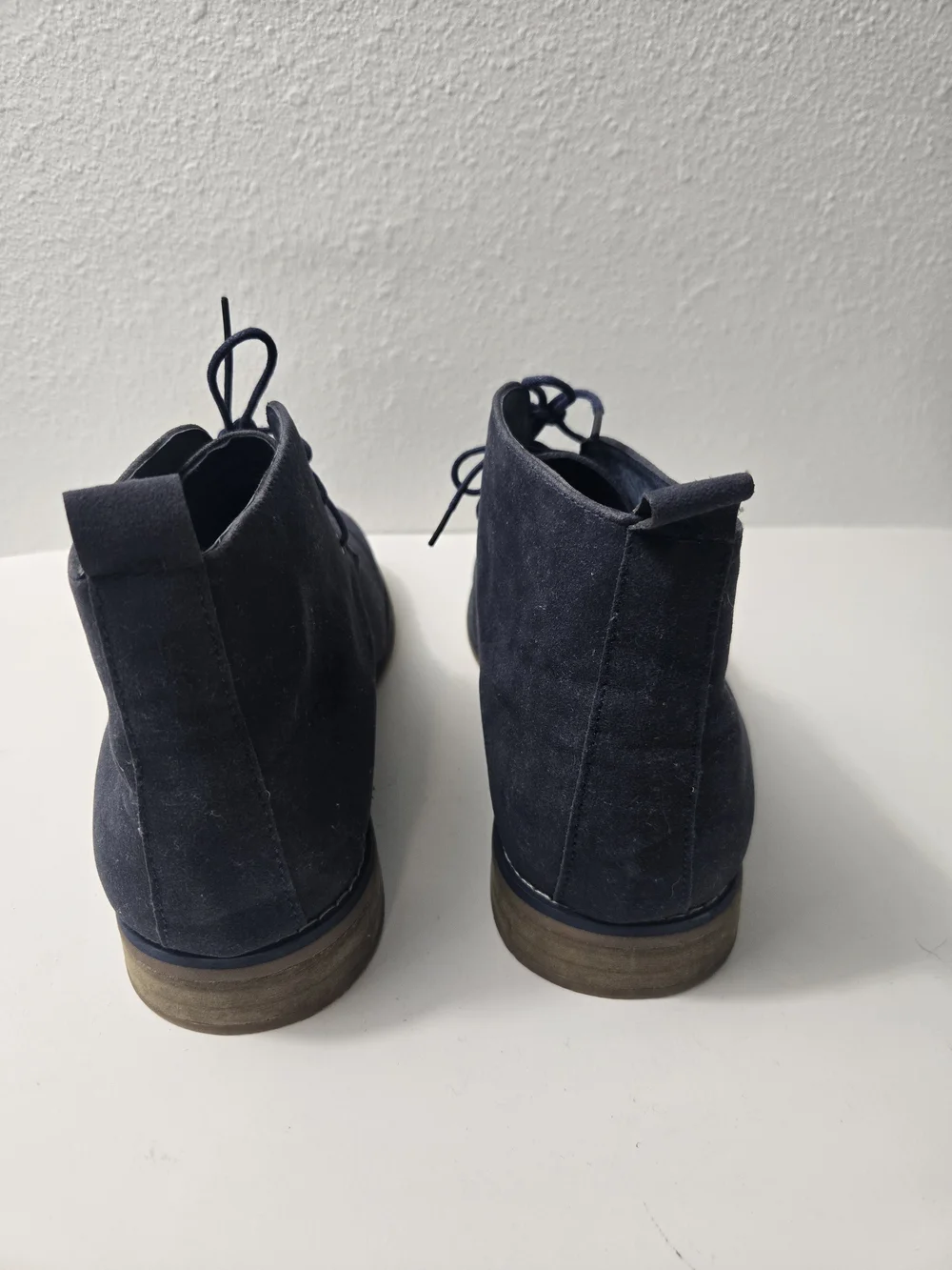 Men's Navy Suede Chukka Boots - Sleek Lace-Up Comfort - Size 13